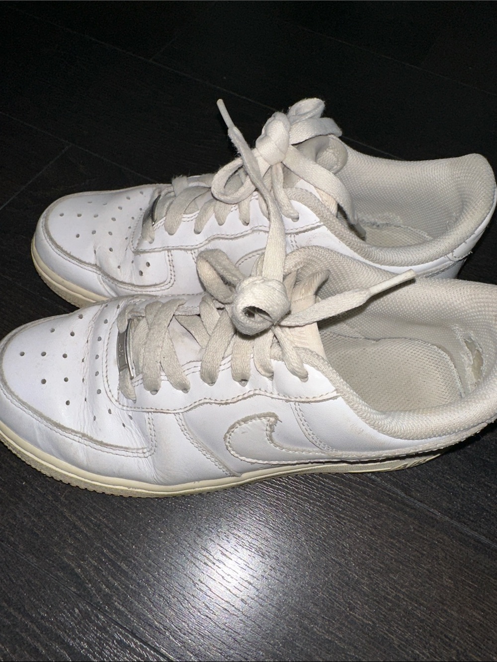 Worn Nike Women’s White Low-Top Sneakers